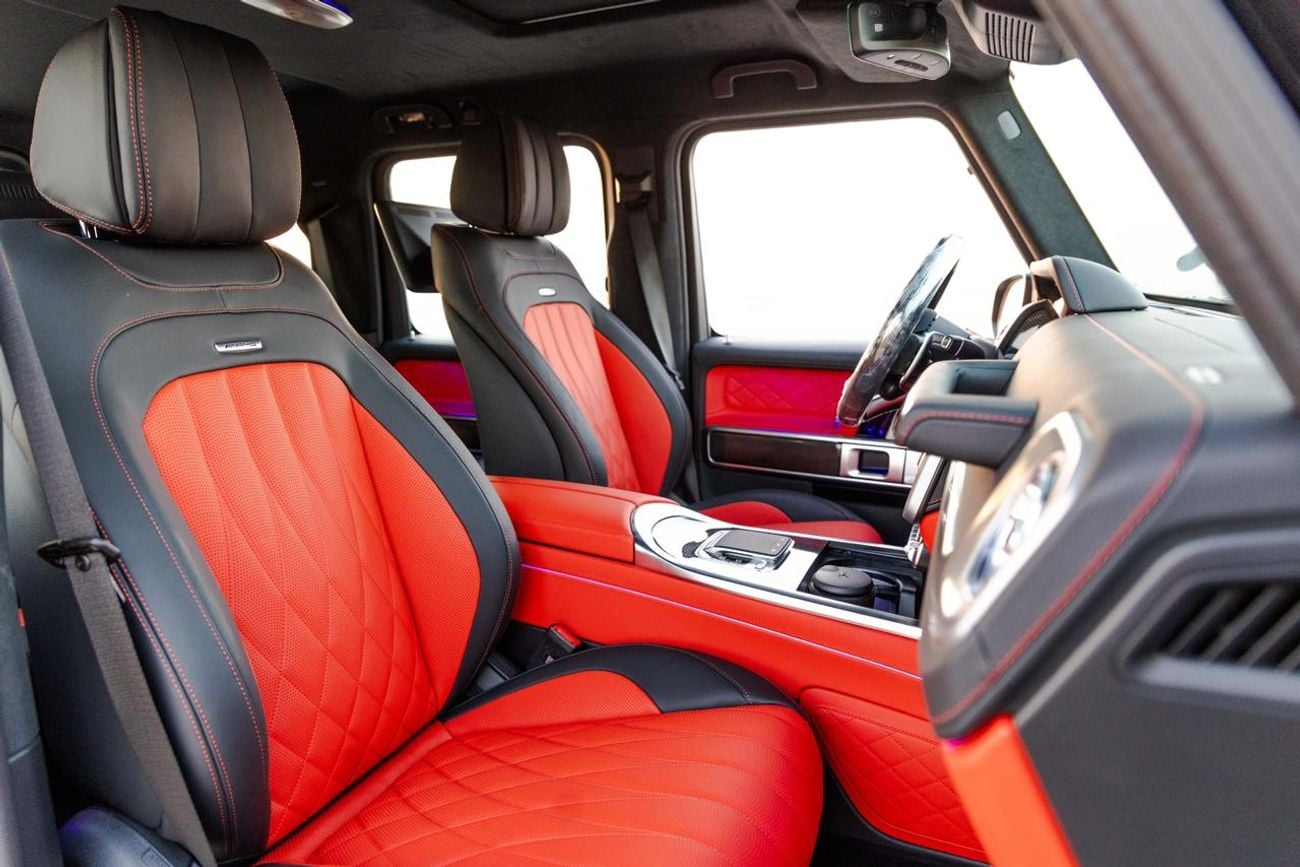 Mercedes Benz G63 AMG STD Mercedes-AMG G63 – 2026 | GCC Specs | Carbon Package | Fully Loaded | Highest Option | 2 Years O