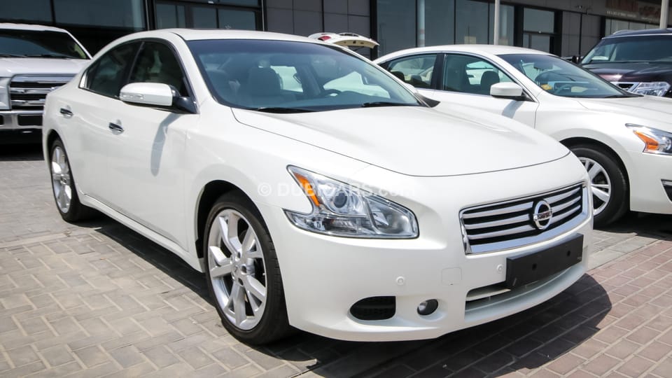 Nissan Maxima for sale. White, 2015