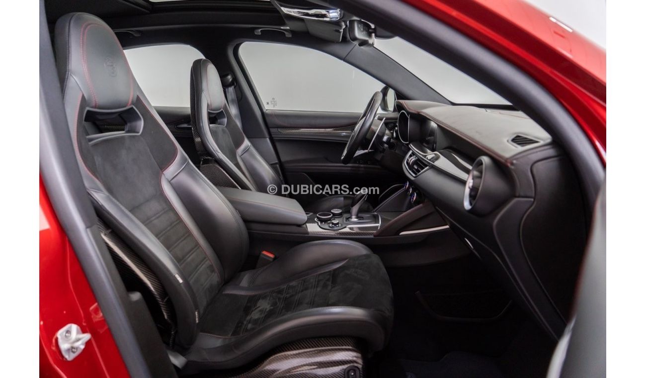 Alfa Romeo Stelvio 2018 Alfa Romeo Stelvio Quadrifoglio / Extended Warranty until May 2025 & Alfa Romeo Service Pack