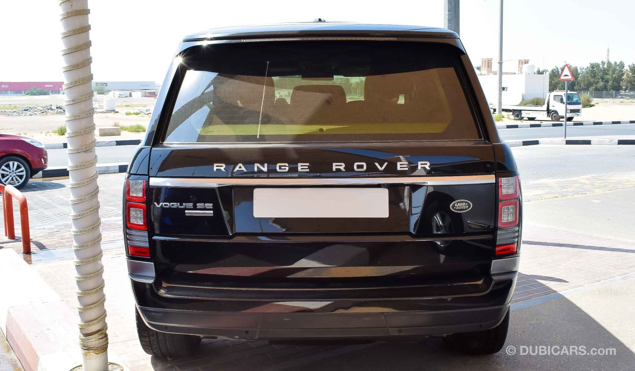 Land Rover Range Rover Vogue HSE With Supercharged Badge