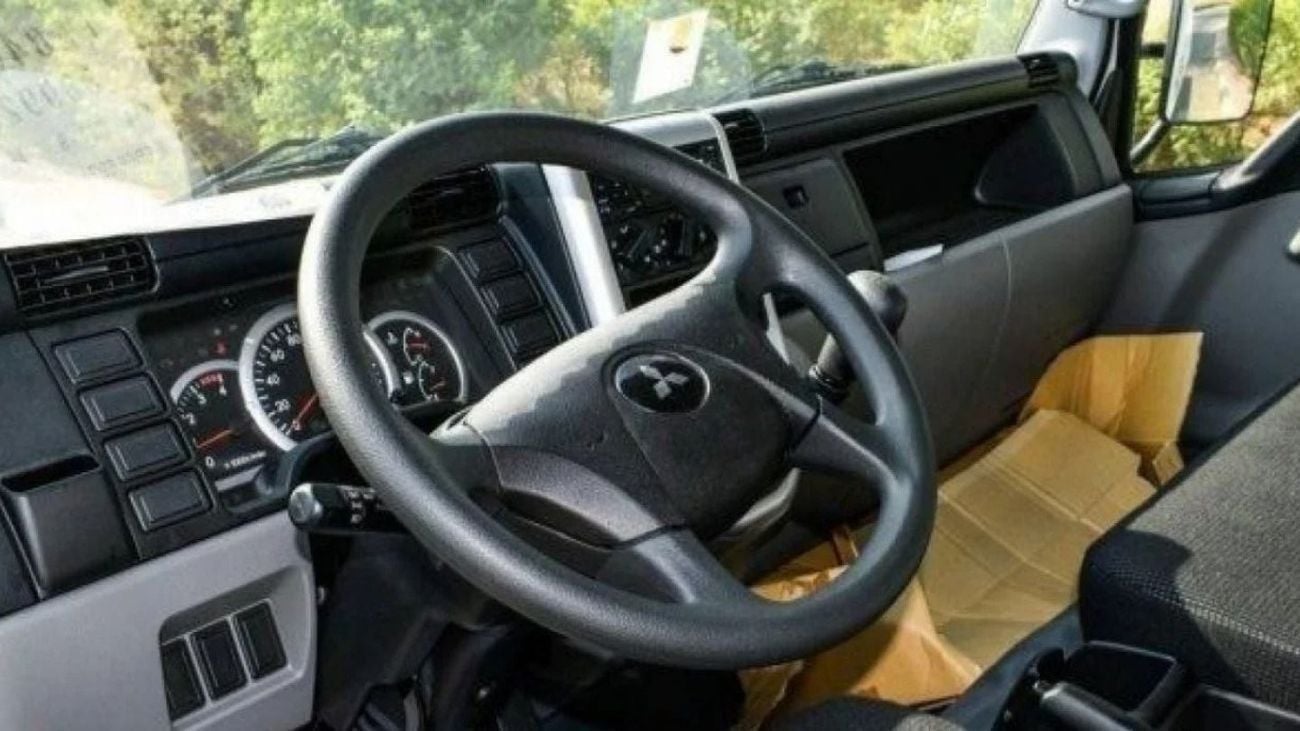 Mitsubishi Fuso Canter Mitsubishi Fuso Canter Mitsubishi Canter 4.2L CHASSIS S.CAB 4x2 ABS MT 2025