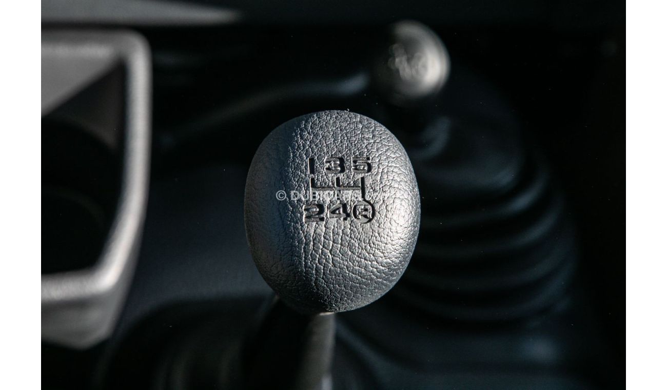 Toyota Land Cruiser Pick Up LAND CRUISER HZJ79 4.2L SC BASIC MANUAL TRANSMISSION*EXPORT ONLY*