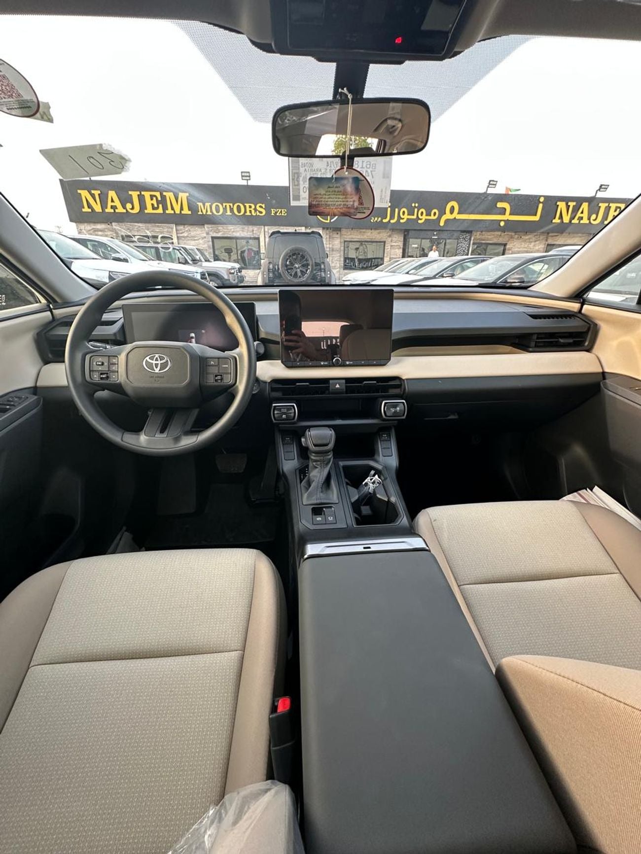 تويوتا راف ٤ 2.5L EX Hybrid