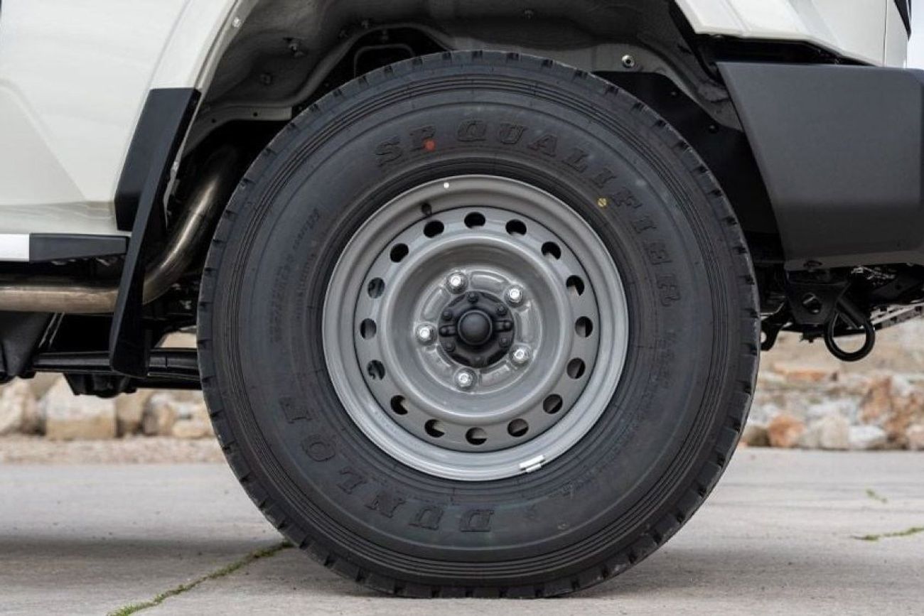 Toyota Land Cruiser Pick Up Land Cruiser Pick Up D/C 4.2L Diesel M/T 2024