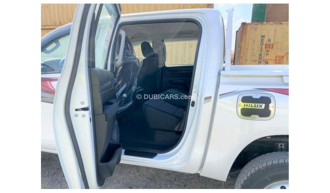 Toyota Hilux 2023 TOYOTA HILUX 2.7L BASICA GASOLINA A/T
