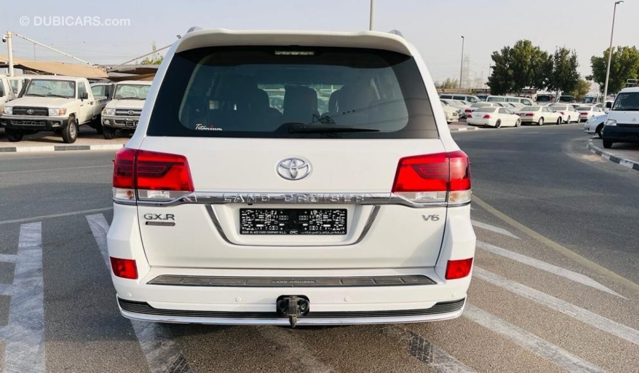 تويوتا لاند كروزر TOYOTA LAND CRUISER GXR 2020 WHITE GCC