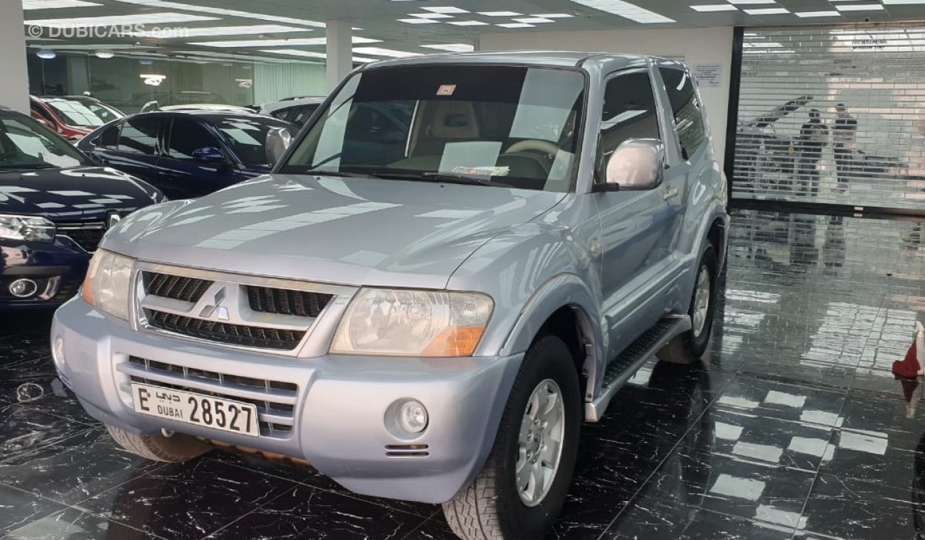 Mitsubishi Pajero GLS