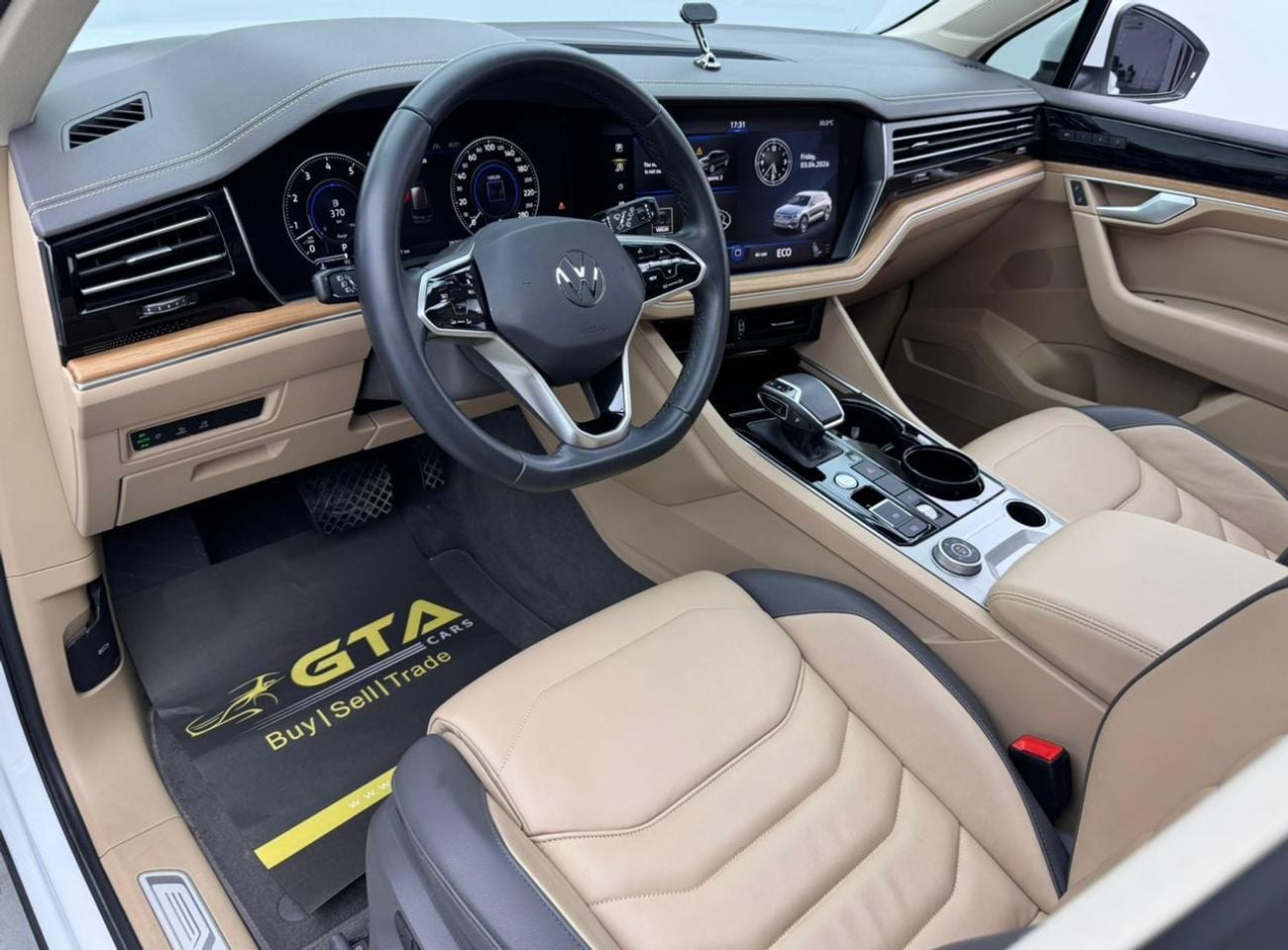 فولكس واجن طوارق 2023 Volkswagen Touareg highline Plus, 2026 VW Warranty + Service Pack, Full VW Service History, GCC