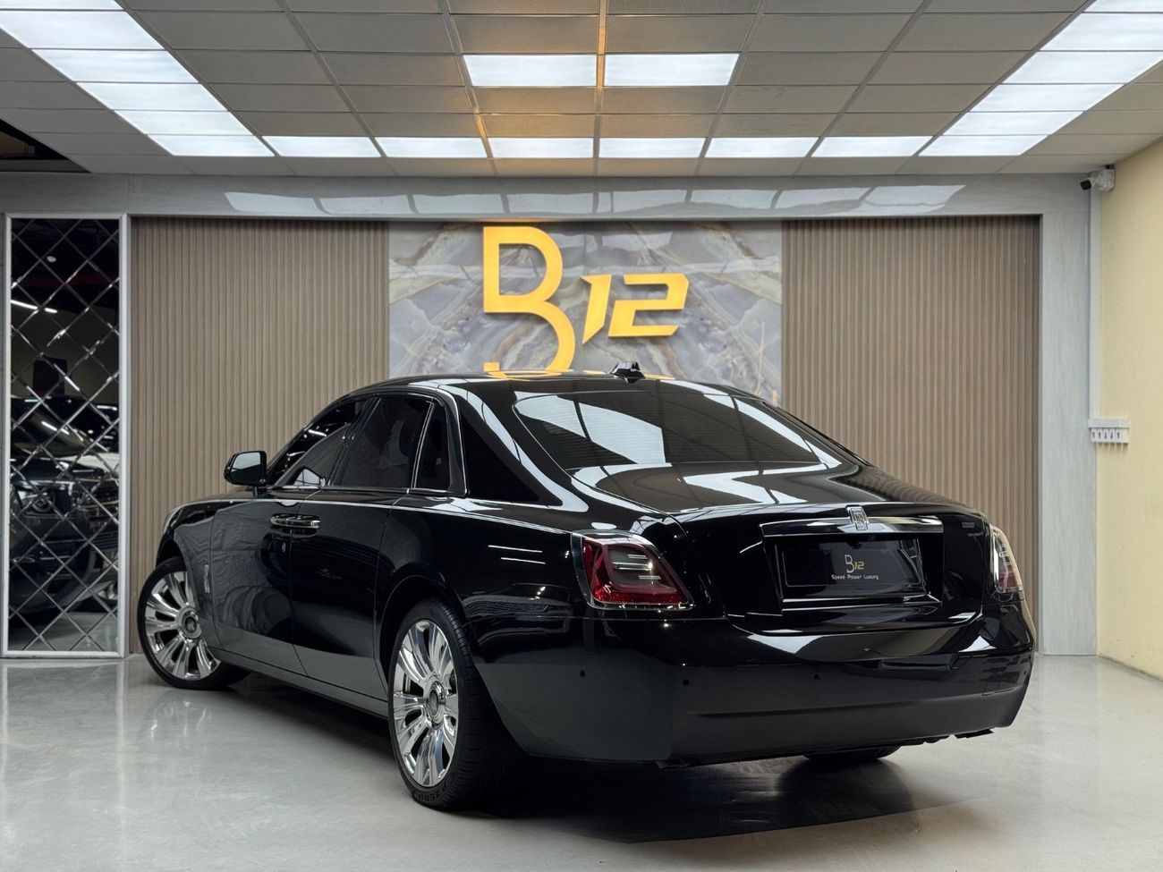 رولز رويس جوست 6.75T Short Wheelbase