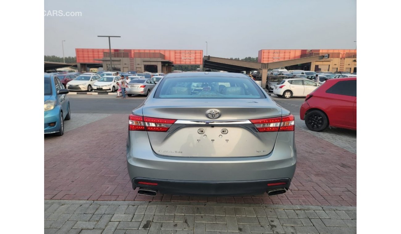 Toyota Avalon XLE