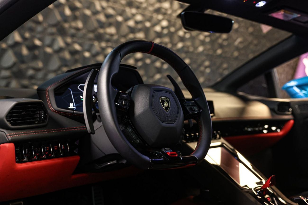 Lamborghini Huracan TECNICA