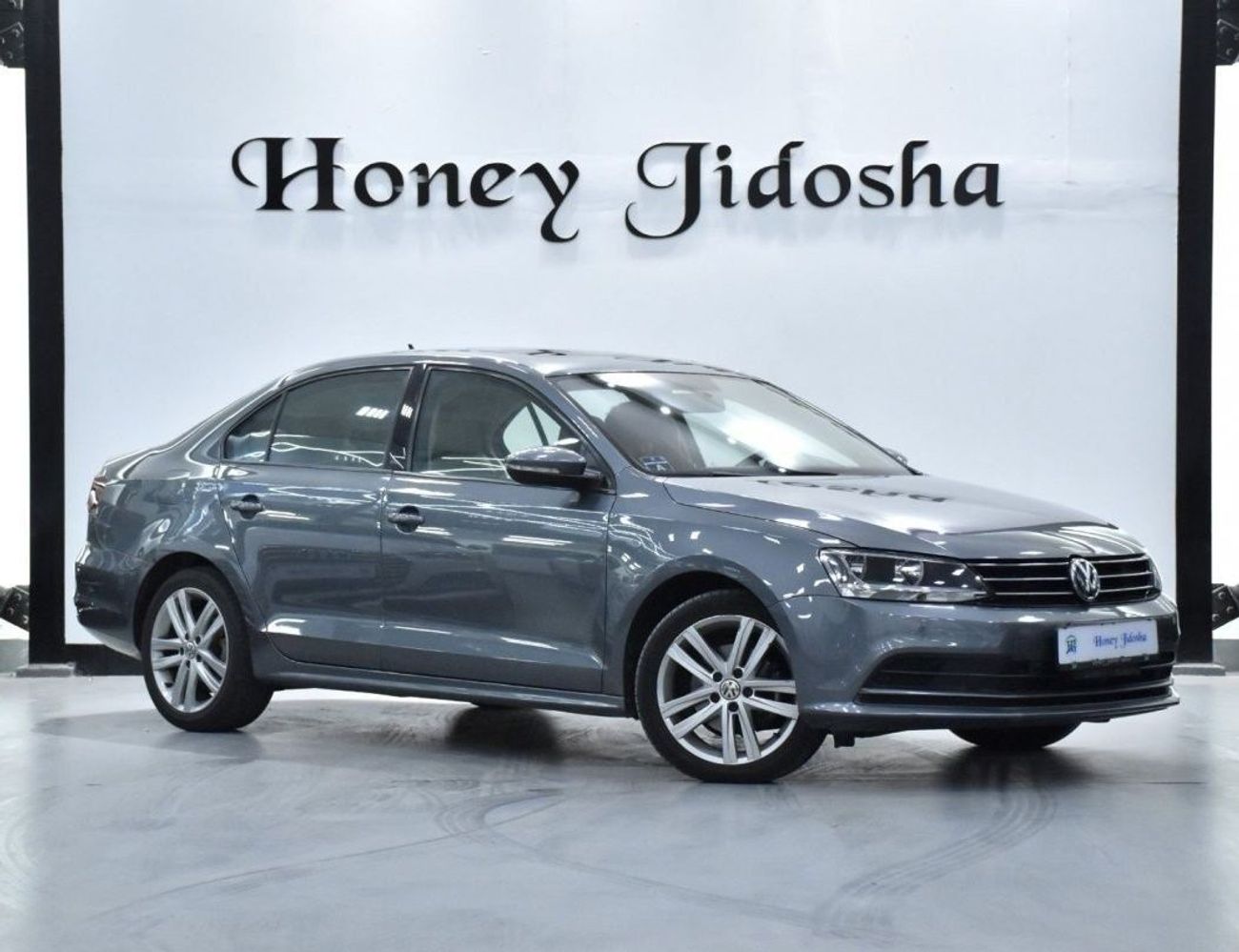 فولكس واجن جيتا EXCELLENT DEAL for our Volkswagen Jetta ( 2018 Model ) in Grey Color GCC Specs