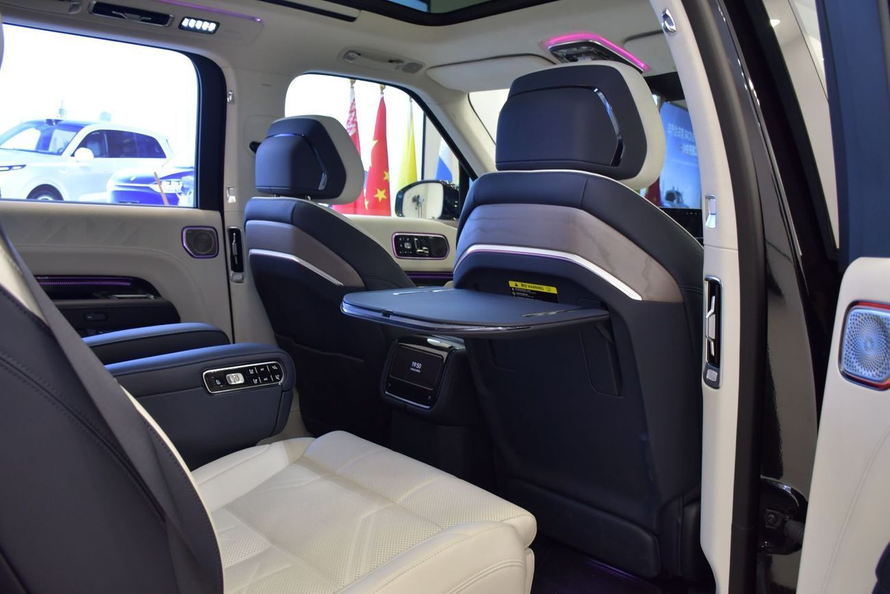 Zeekr 9X ultra 70kwh swivel seat