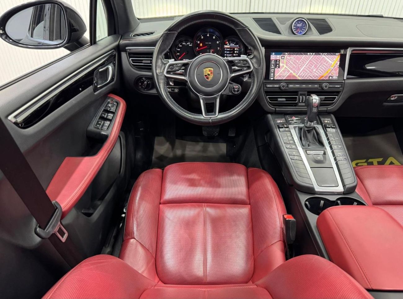 بورش ماكان Std 2.0L (252 HP) 2021 Porsche Macan, Mar 2026 Porsche Warranty, Full Service History, GCC