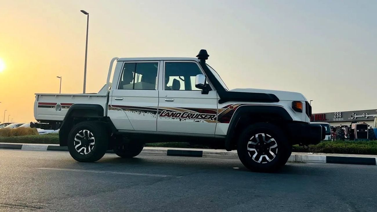 Toyota Land Cruiser 70 LC79 LX Brand LC 79 LX - GCC Specs