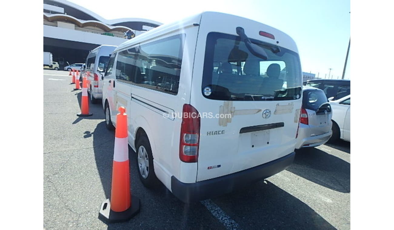 Toyota Hiace 2005