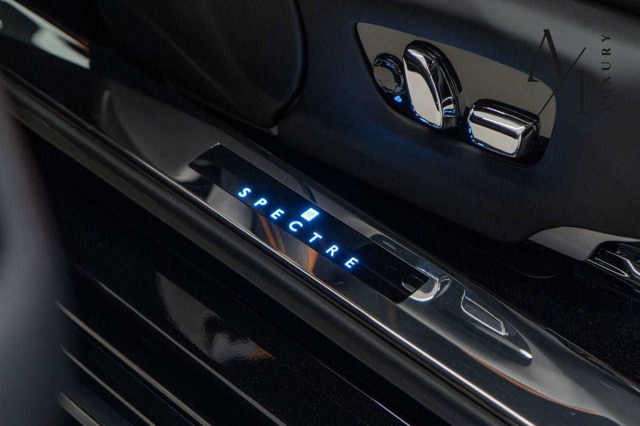 Rolls Royce Spectre 2024 Rolls-Royce Spectre Silver Badge, With Warranty & Service Contract, GCC Spec