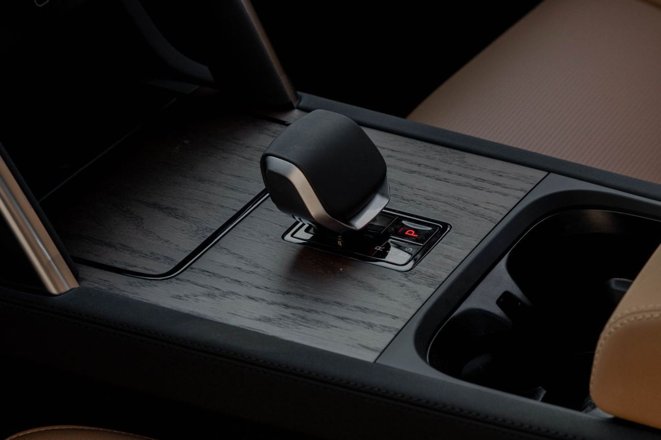 Land Rover Discovery Sport 3,231 P.M | 0% Downpayment | Discovery Sport Dynamic SE P250!