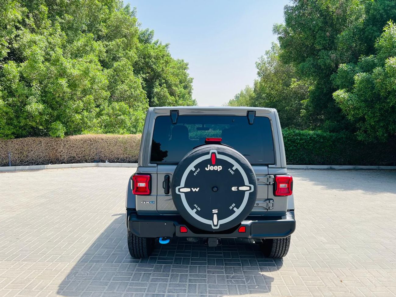 جيب واجونير SAHARA