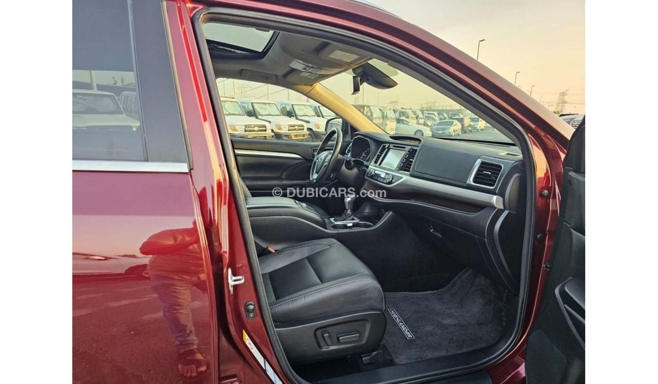 Toyota Highlander 2017 Toyota Highlander XLE 4x4 Full Option 3.5L V6 /