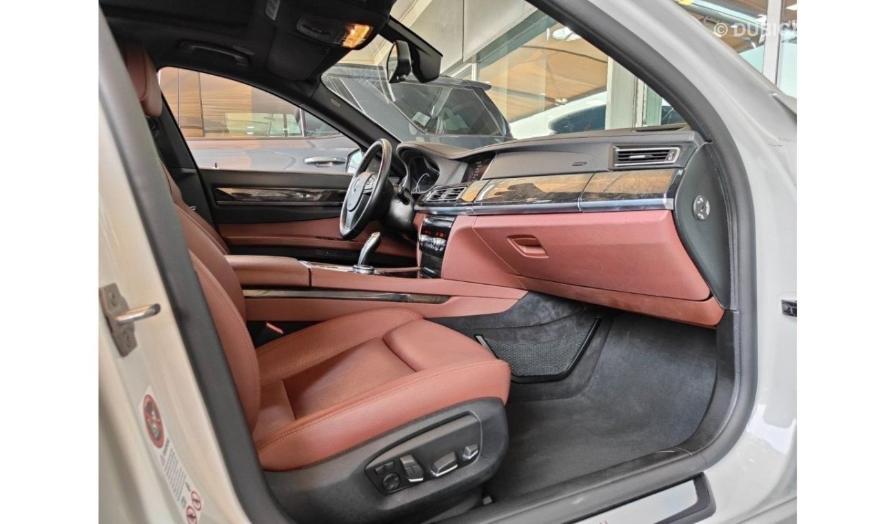 BMW 740Li Exclusive AED 1700/MONTHLY | 2015 BMW 7 SERIES 740 LI | GCC