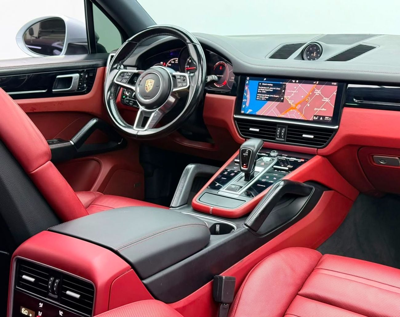 Porsche Cayenne 2019 Porsche Cayenne, Warranty, Full Porsche Service History, Fully Loaded, GCC