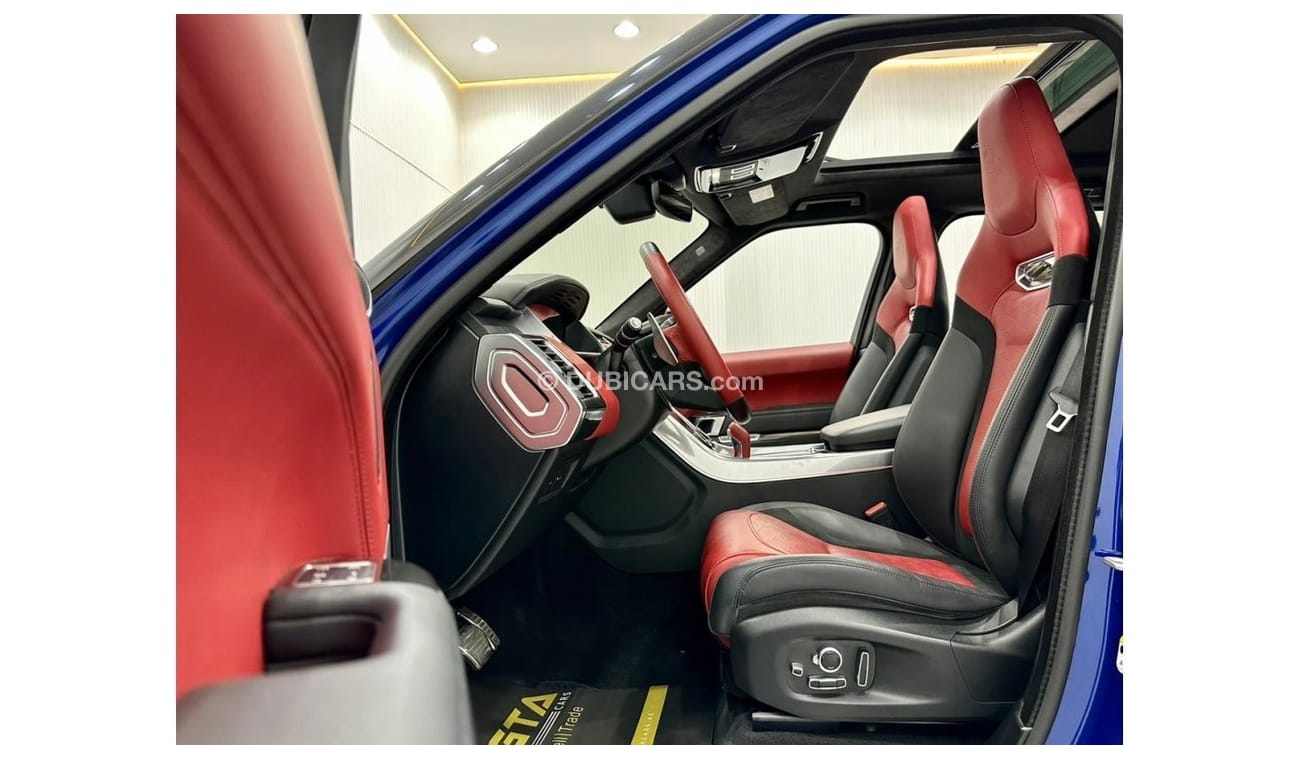 لاند روفر رينج روفر سبورت 2022 Range Rover Sport SVR Carbon, June 2025 Warranty, Service Contract, Full Options, Low Kms, Euro
