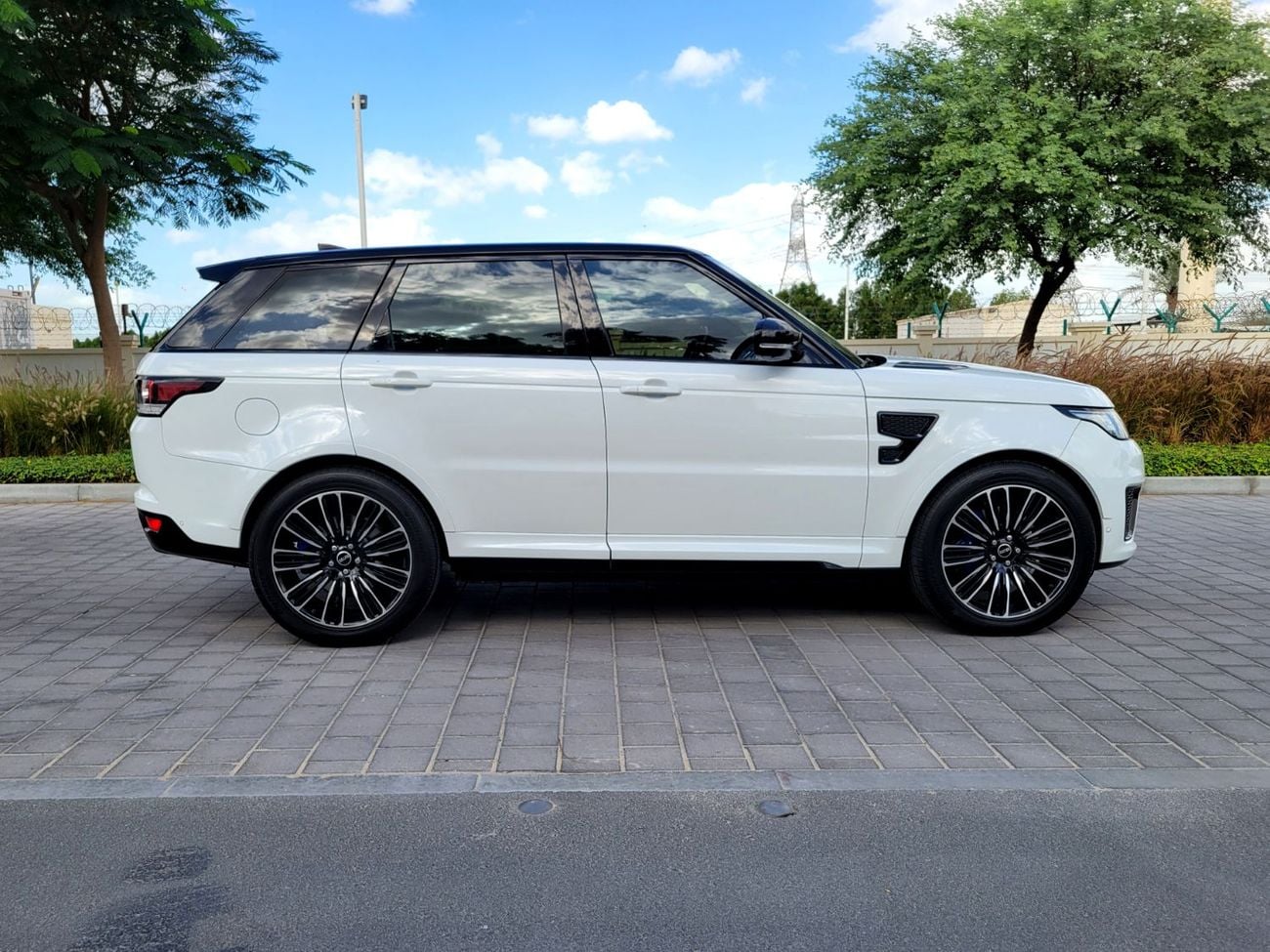 Land Rover Range Rover Sport SVR 5.0L (575 HP) AWD