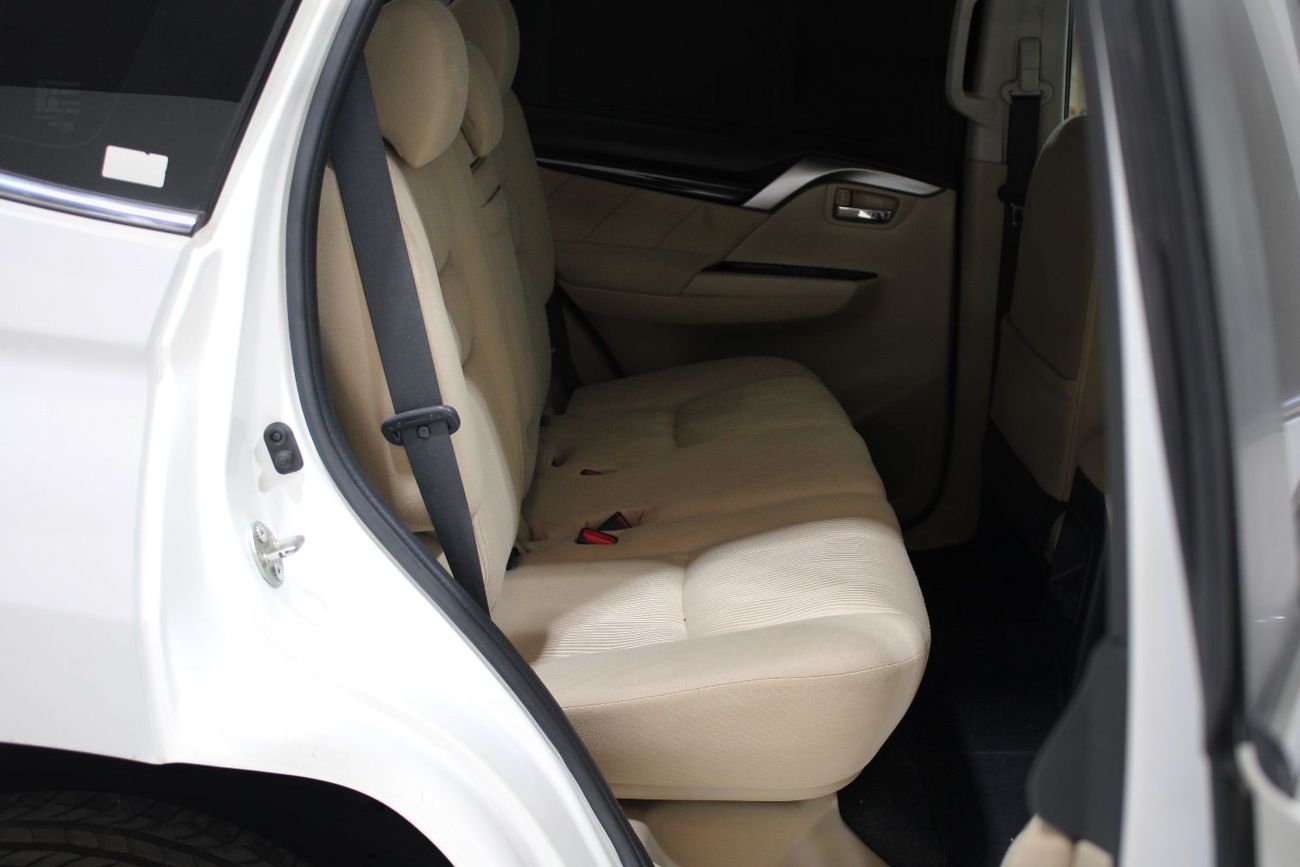 Mitsubishi Montero Sport GLS Premium 3.0L (7 Seater)