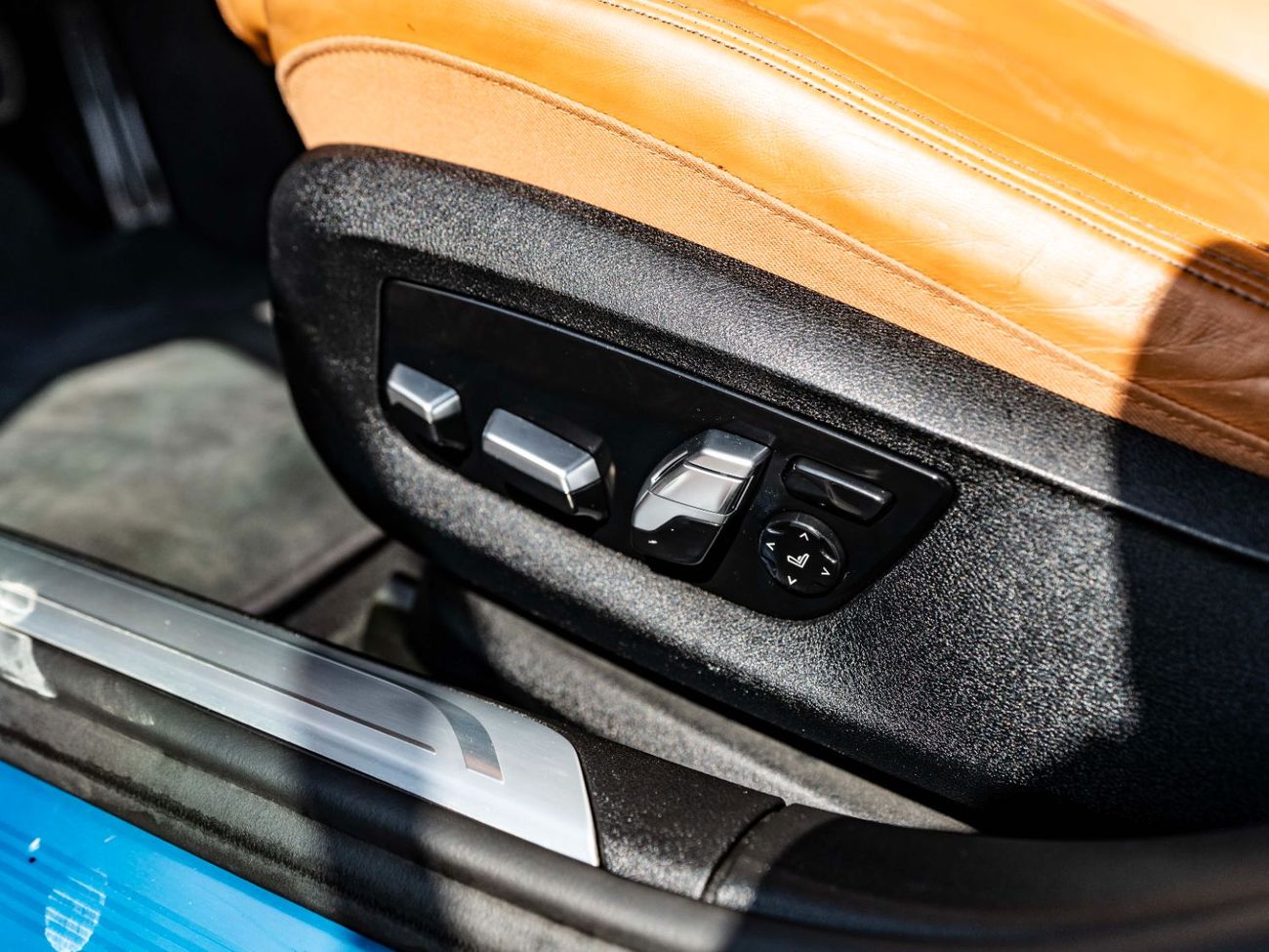 BMW M760Li xDrive 6.6L