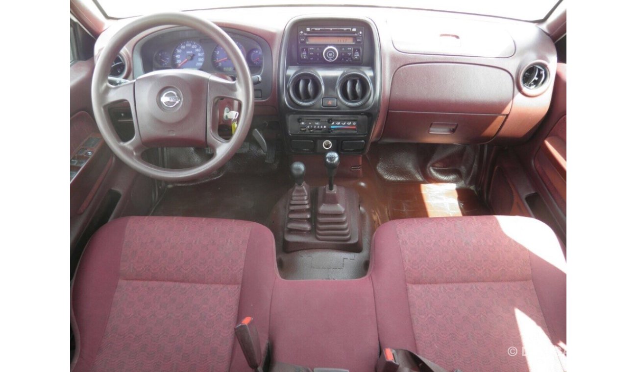 Nissan Pickup 2013 4X4