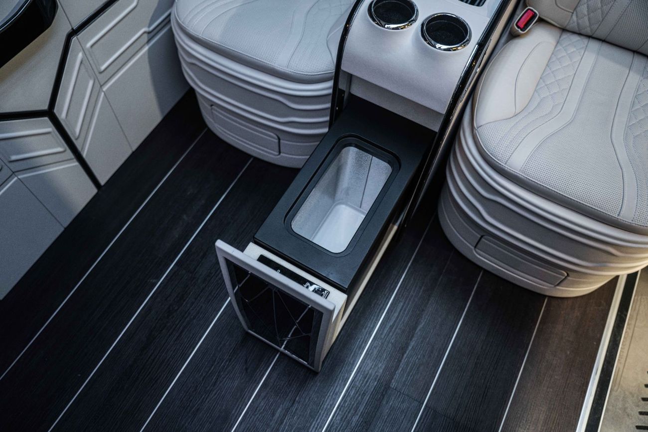 Mercedes-Benz Sprinter VIP High End Transporter with Luxurious Options