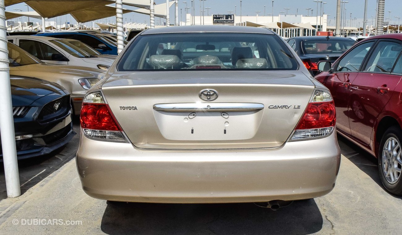 Toyota Camry LE