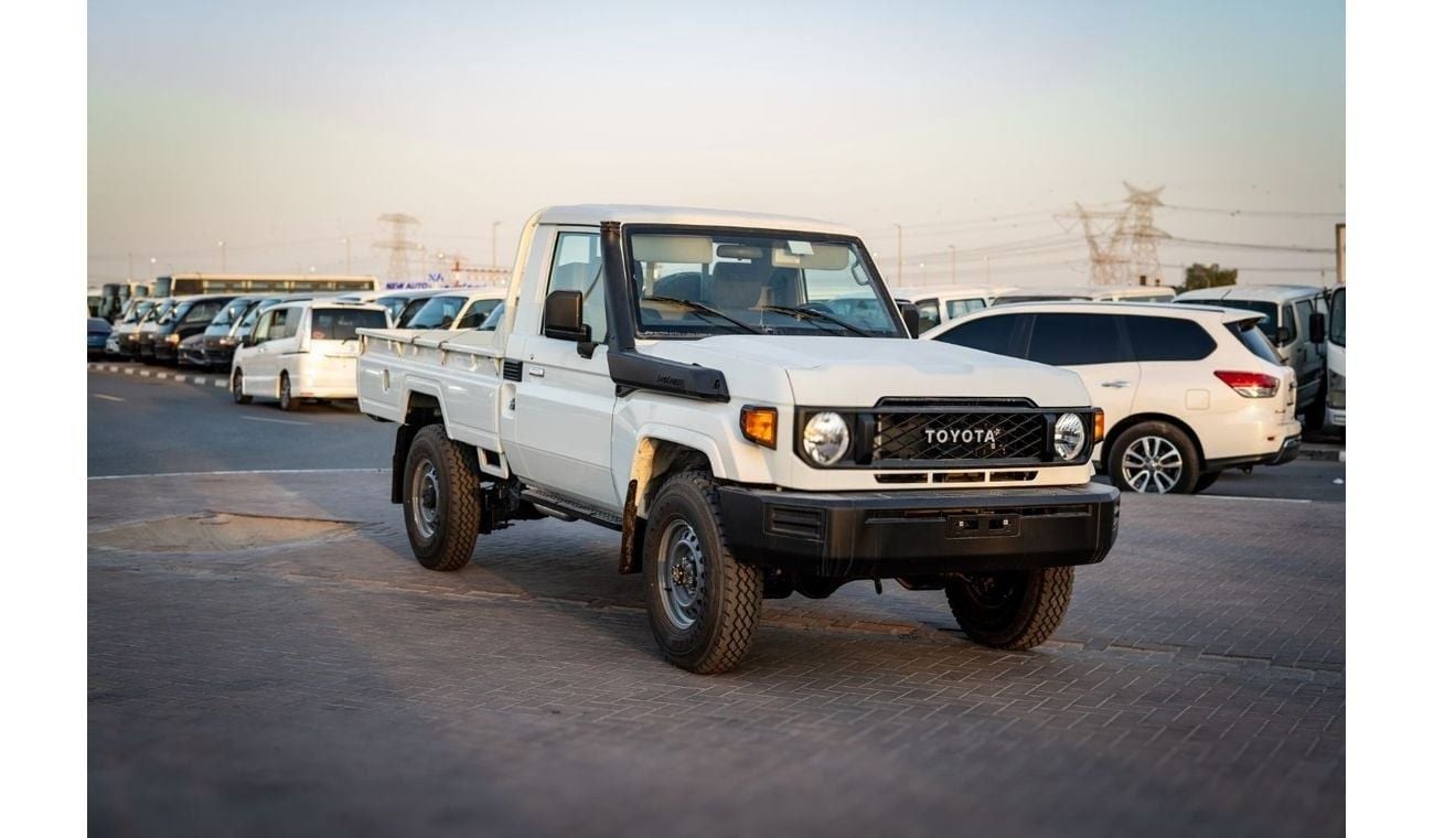 Toyota Land Cruiser Pick Up LC 79 SINGLE CABIN 2.8 DSL AUTOMATIC 2024 MODEL
