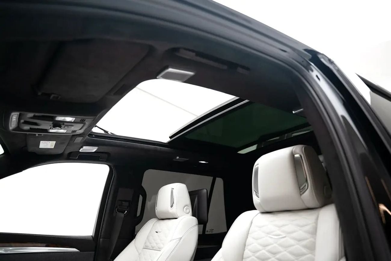 Cadillac Escalade Sport Platinum 6.2L 4WD 600 SPORT PLATINUM WITH WARRANTY AND SERVICE CONTRACT