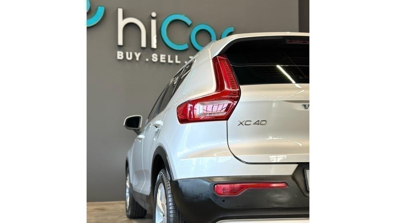 Volvo XC40 AED 1,287pm • 0% Downpayment • Momentum • 2 Years Warranty