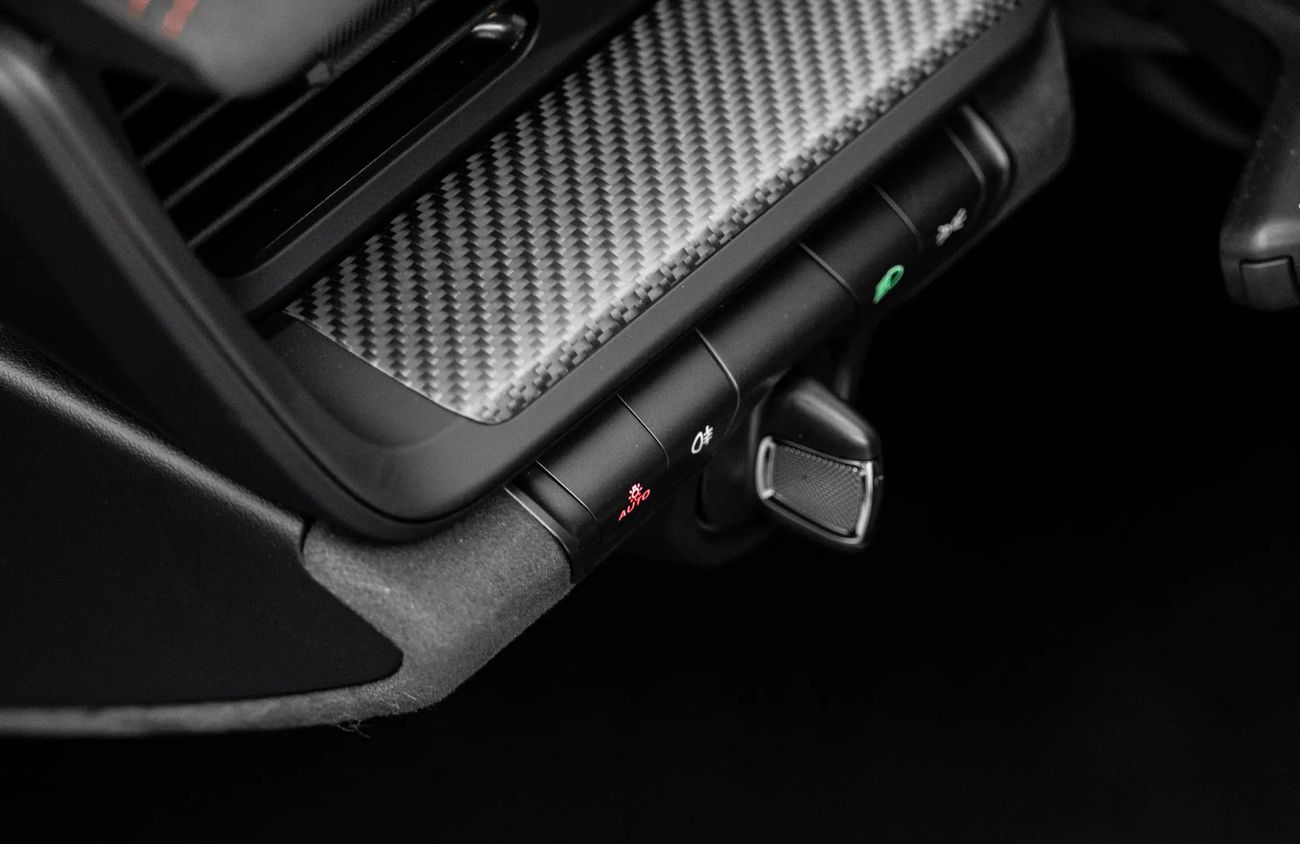 Porsche 911 4.0L F-6 Naturally Aspirated Engine