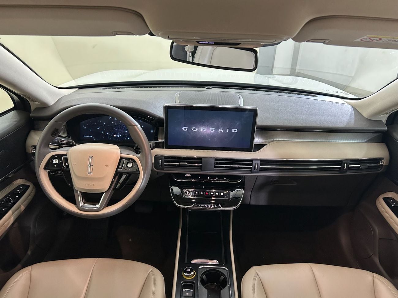 Lincoln Corsair STD AWD COR123 / AL TAYER MOTORS AL QOUZ SHOWROOM