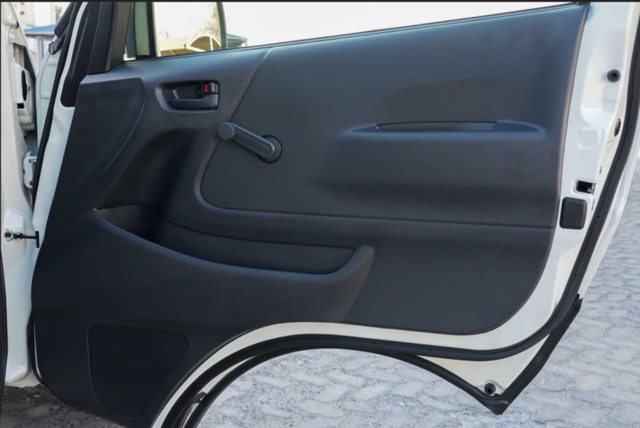 تويوتا هاياس Toyota Hiace TOYOTA HIACE 2.5L 16-STR HR STD MT DSL 2025 Export Only