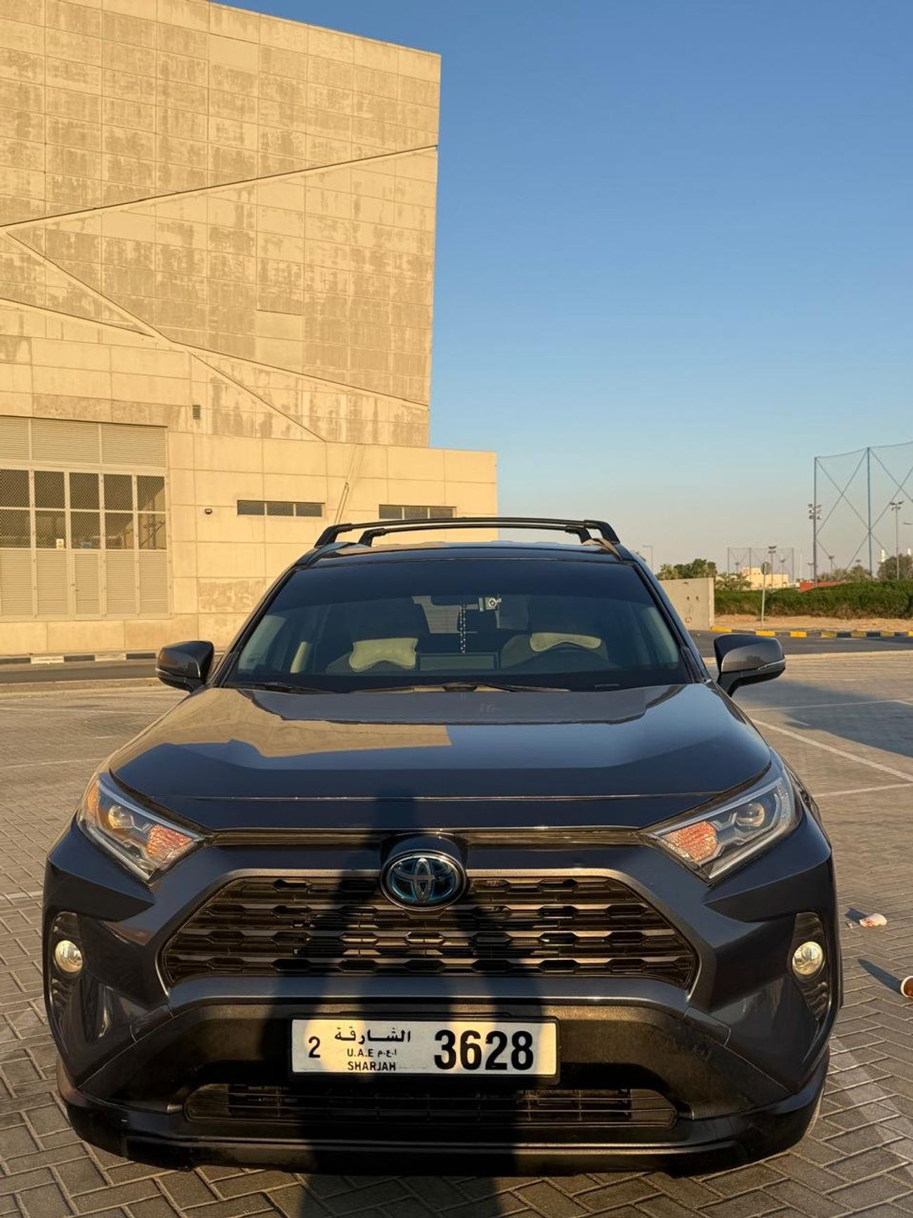 تويوتا راف ٤ XLE 2.5L