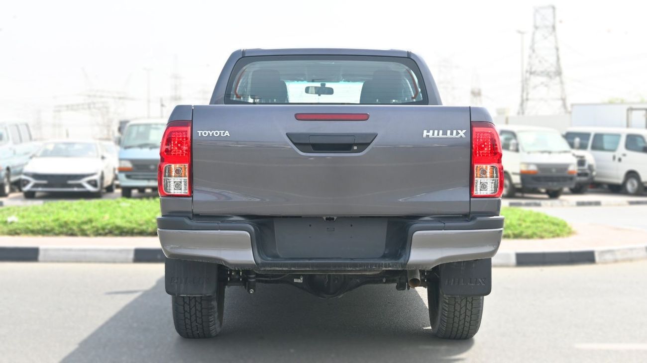 تويوتا هيلوكس Toyota Hilux 4x4  2024 2.4L Diesel Double Cab Transmission Manual Grey Outside Black inside