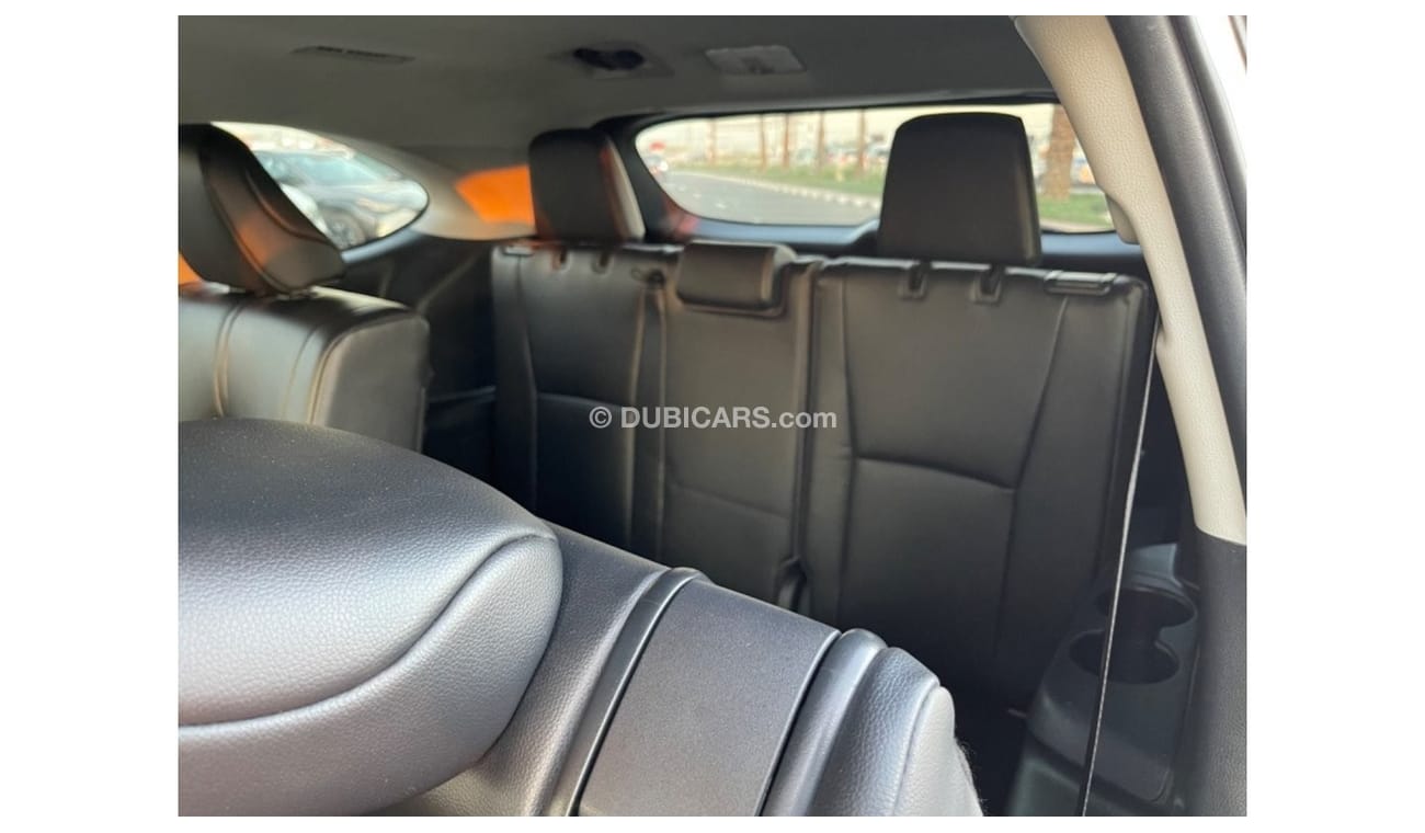 Toyota Highlander 2023 TOYOTA HIGHLANDER XLE IMPORTED FROM USA
