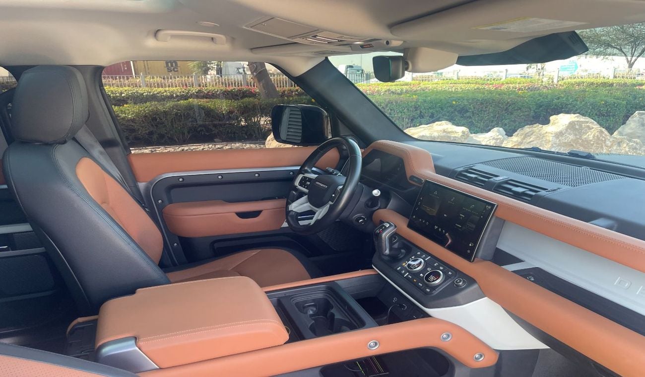 لاند روفر ديفندر P400 110 S 3.0L (5 Seater)