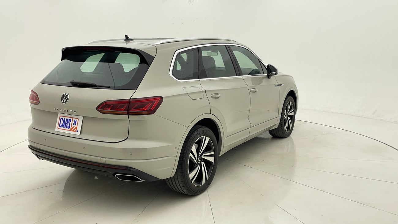 Volkswagen Touareg R LINE 3 | Zero Down Payment | Free Home Test Drive