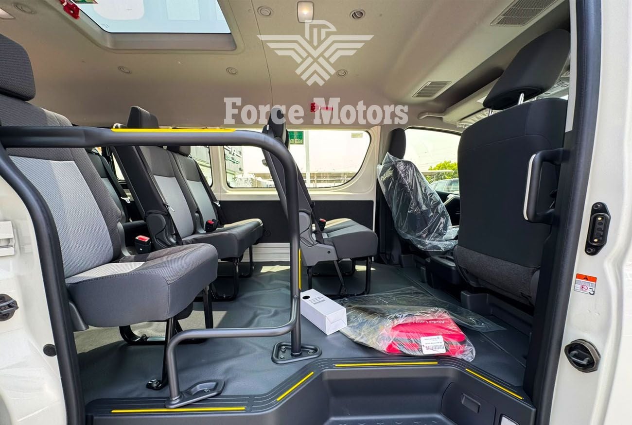 Toyota Hiace DX - Manual . Diesel . Bus . Rear Wheel Drive . 9+ Seats . 4 Doors