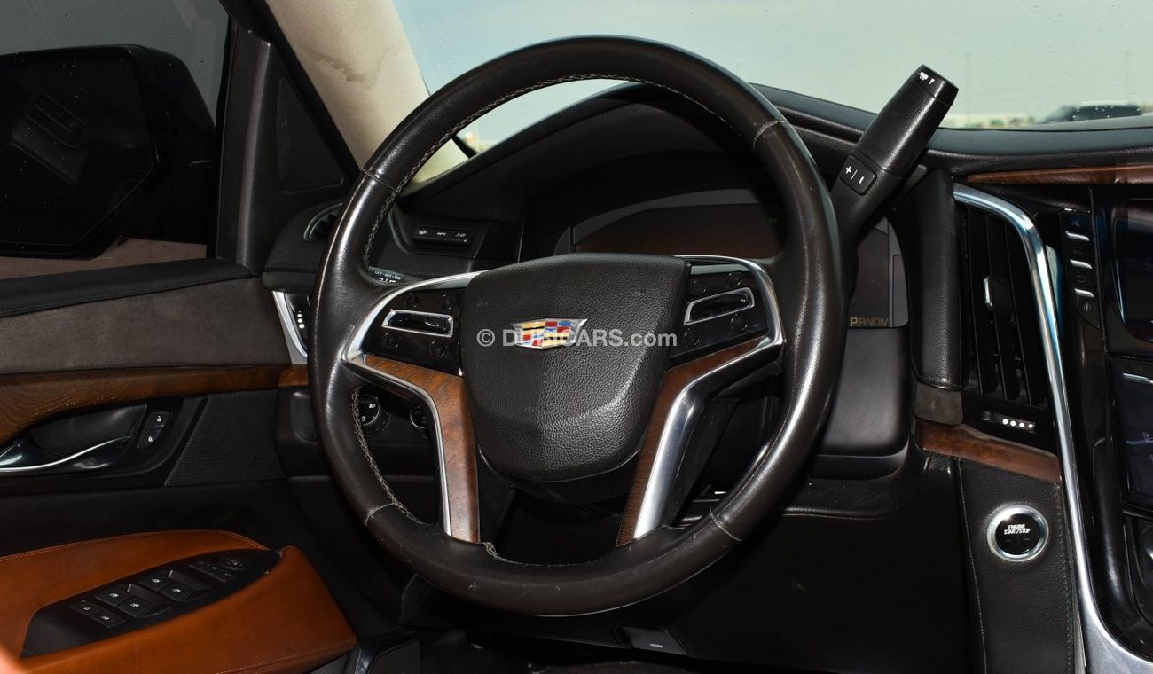 Cadillac Escalade Platinum BLACK EDITION 2015 GCC LOW KILOMETER PERFECT CONDITION