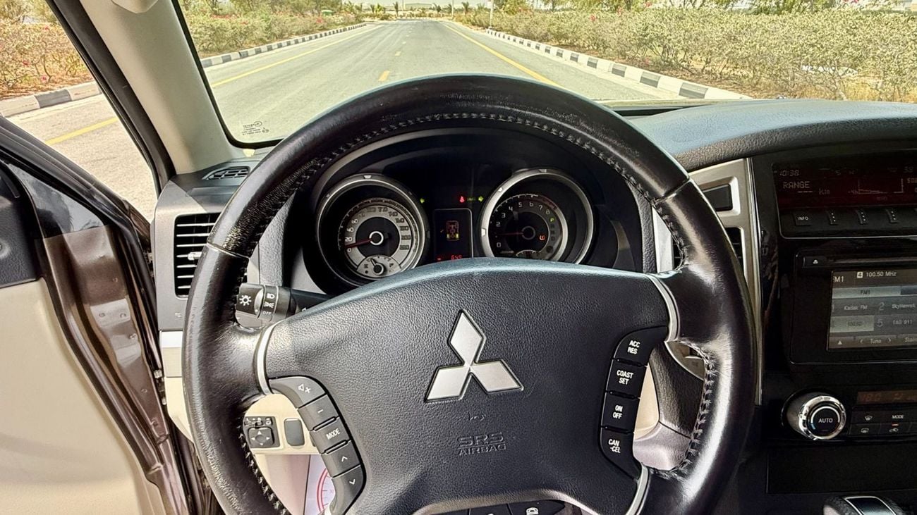 ميتسوبيشي باجيرو GLS MIDLINE