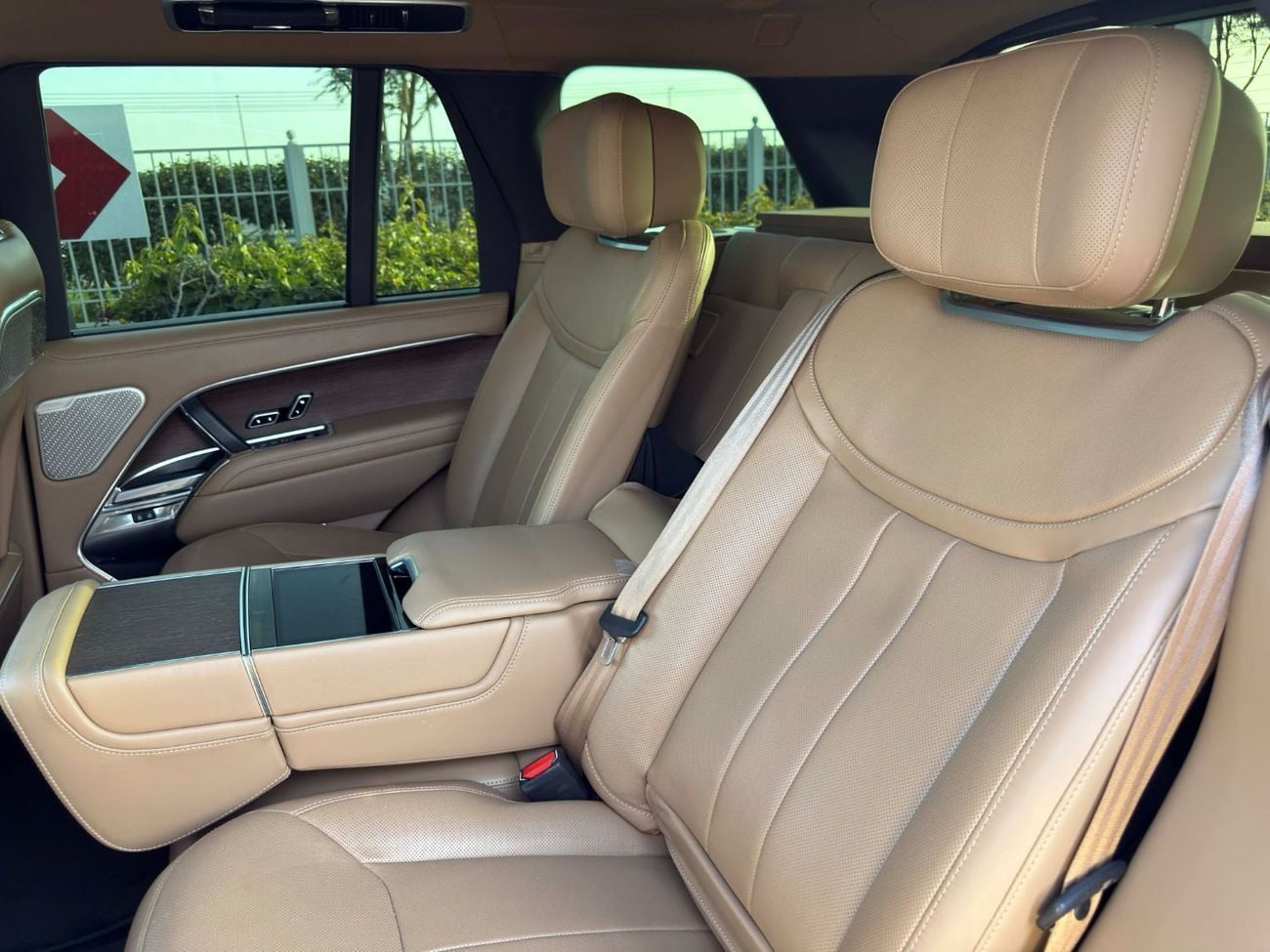 Land Rover Range Rover First Edition P530 4.4L GCC SPEC NEAT AND CLEAN