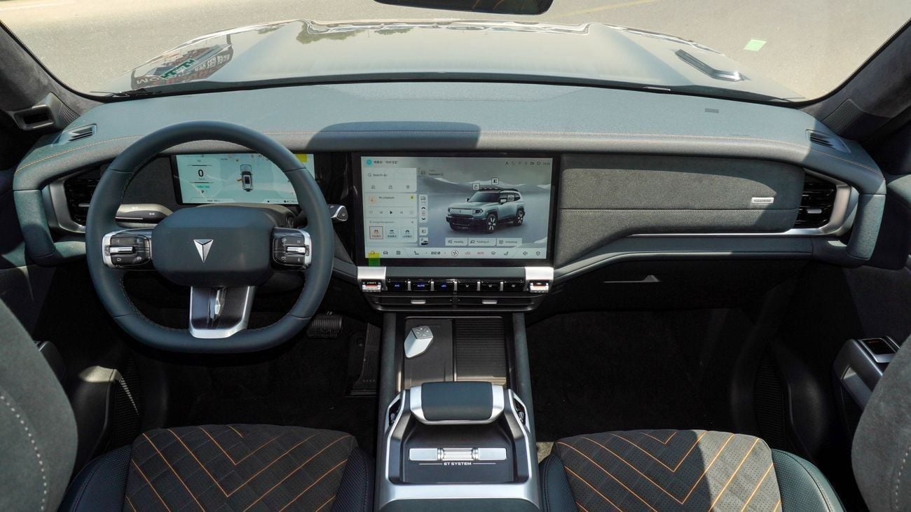 Changan Deepal G318 Brand New Changan Deepal Air Suspension 2024 LOCAL 1.5L 4WD Petrol|Black/Black|N-DEP-AS-1.5-24|