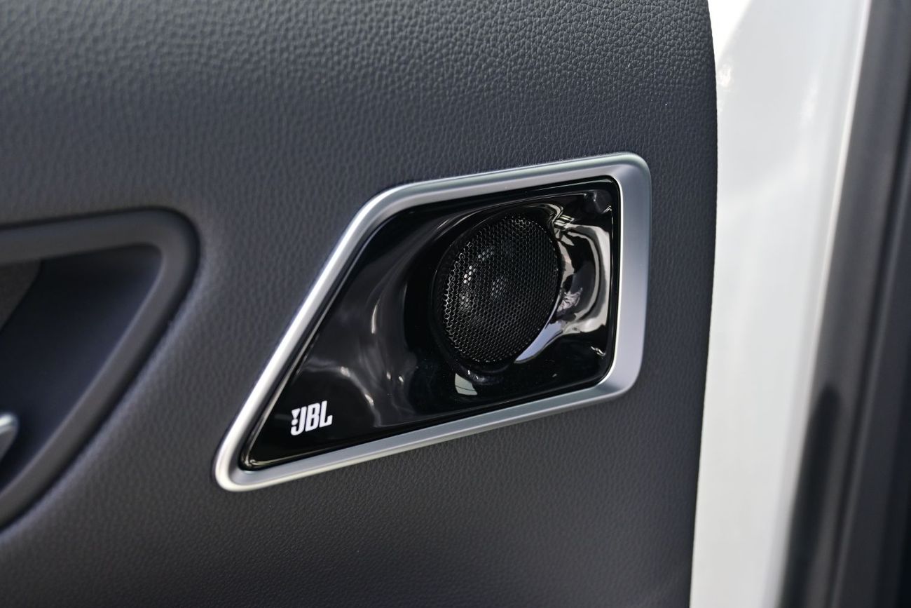 Toyota Land Cruiser GXR4 3.3L Toyota Land Cruiser GX-R 3.3L TwinTurbo V6 Diesel, 4WD